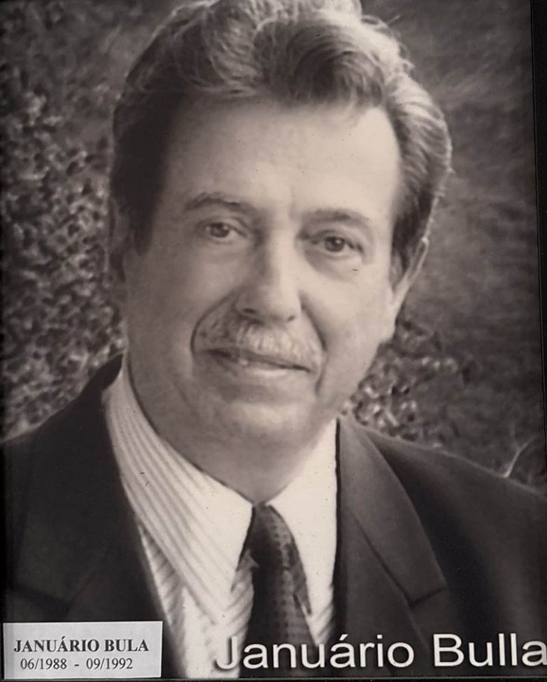 Januário Bula